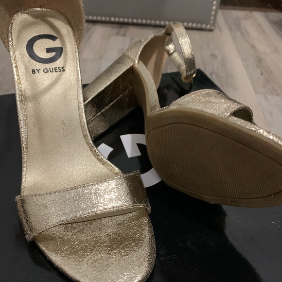 Guess Gold Heels - Picture 5 of 8
